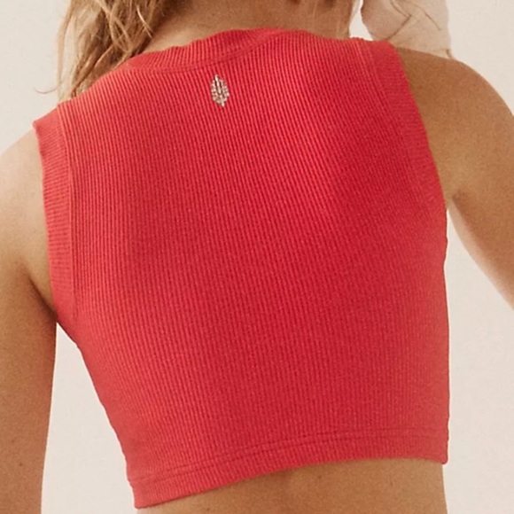 Free People Happiness Runs Muscle Tank Top in Tea Berry Size XL NEW - Picture 3 of 10